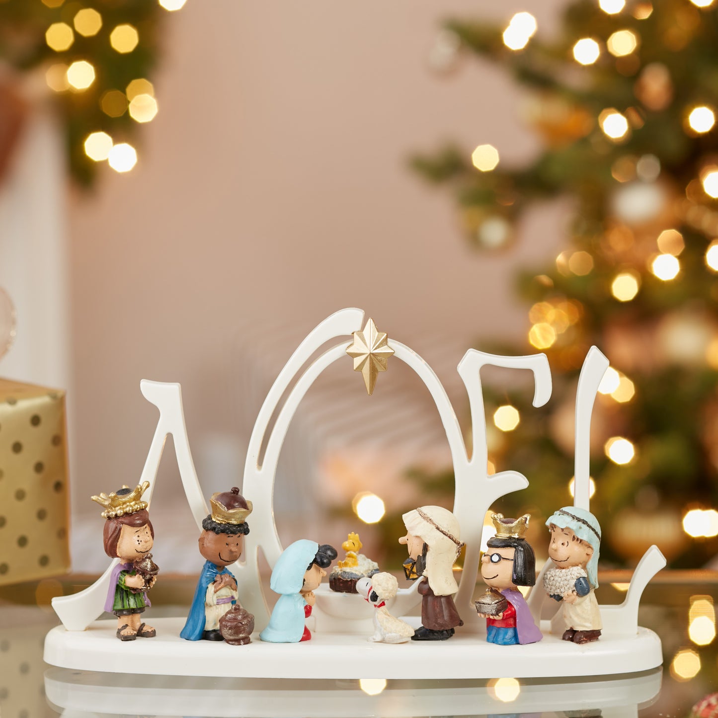 10" Peanuts® LED Lighted Nativity Scene – Battery-Operated Christmas Decoration