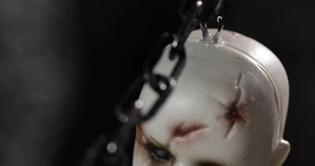 hanging doll head chain Halloween haunted house decoration